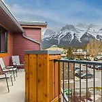 Ridgeview Loft - Top Floor 2 Bed 2 Bath, Amazing Views