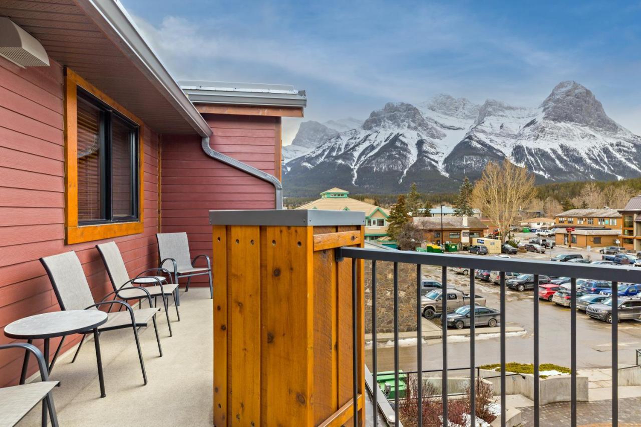 Ridgeview Loft - Floor 2 Bed 2 Bath, Amazing Views Holiday home Canmore