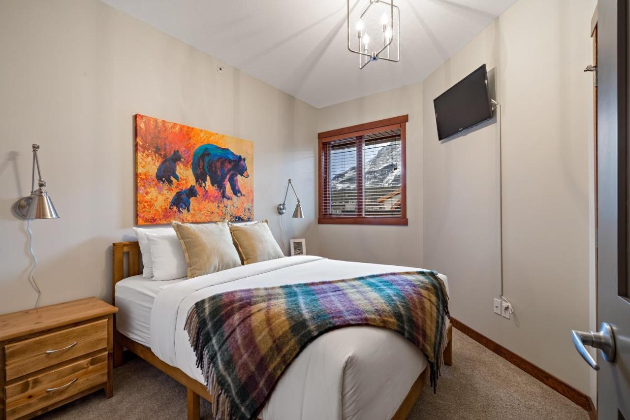 Ridgeview Loft - Floor 2 Bed 2 Bath, Amazing Views Holiday home *